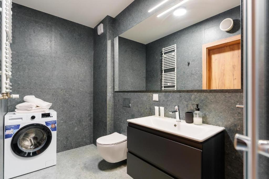 Akces Apartamenty Kasprowicza 20C- Basen, Sauny, Jacuzzi, Silownia W Cenie - Schwimmbad, Saunen, Jacuzzi, Fitnessstudio Im Preis Kolobrzeg Dış mekan fotoğraf